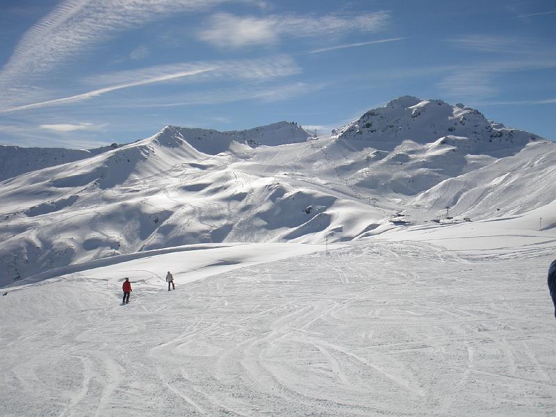 P3080057.JPG - Upeaa alppimaisemaa