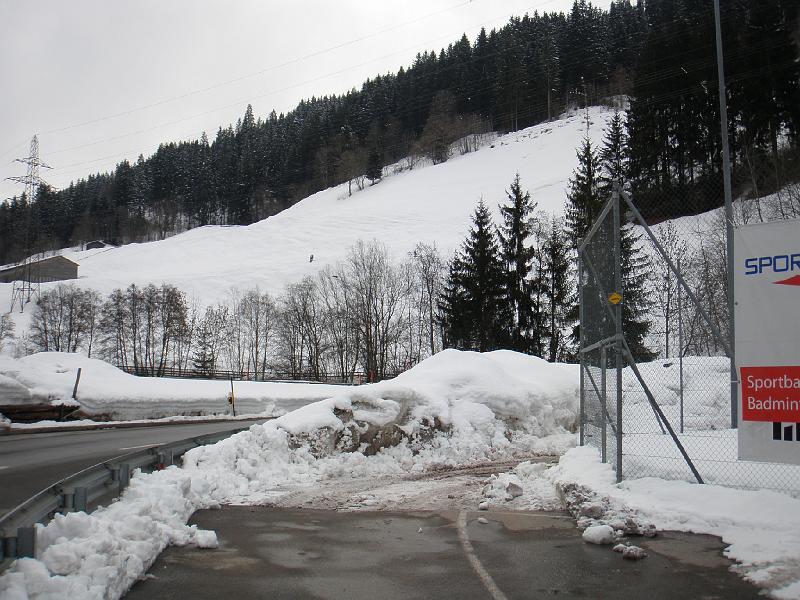 P3120130.JPG - Sama paikka kuvattu alhaalta