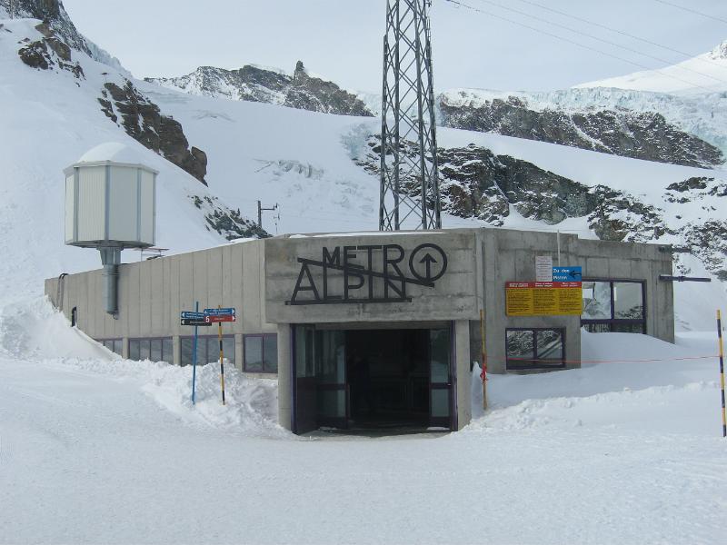 IMG_4732.JPG - Metroasema (3500 m)